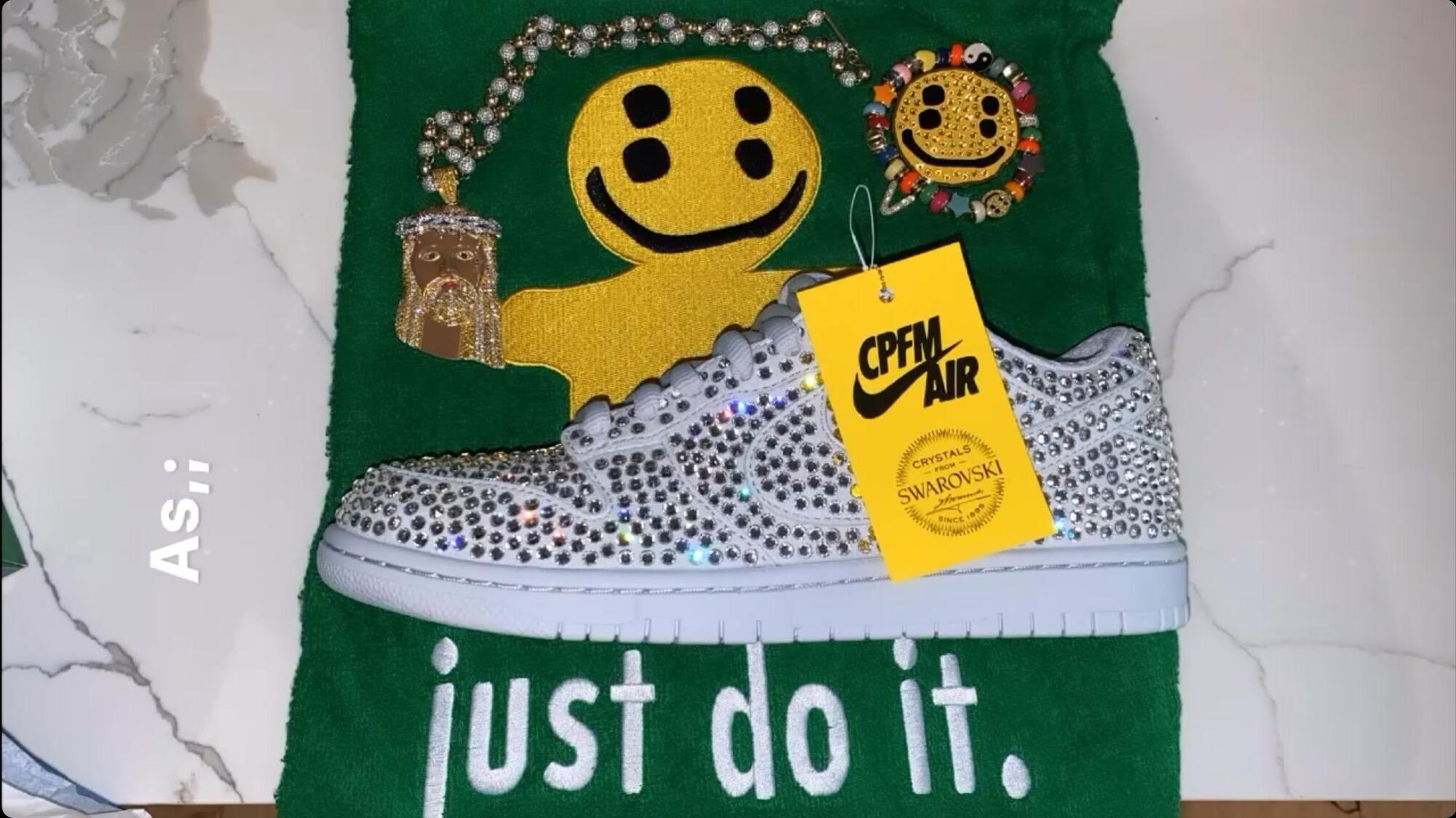 CPFM X SWAROVSKI X NIKE DUNK LOW - íì ì»¤ë®¤ëí°